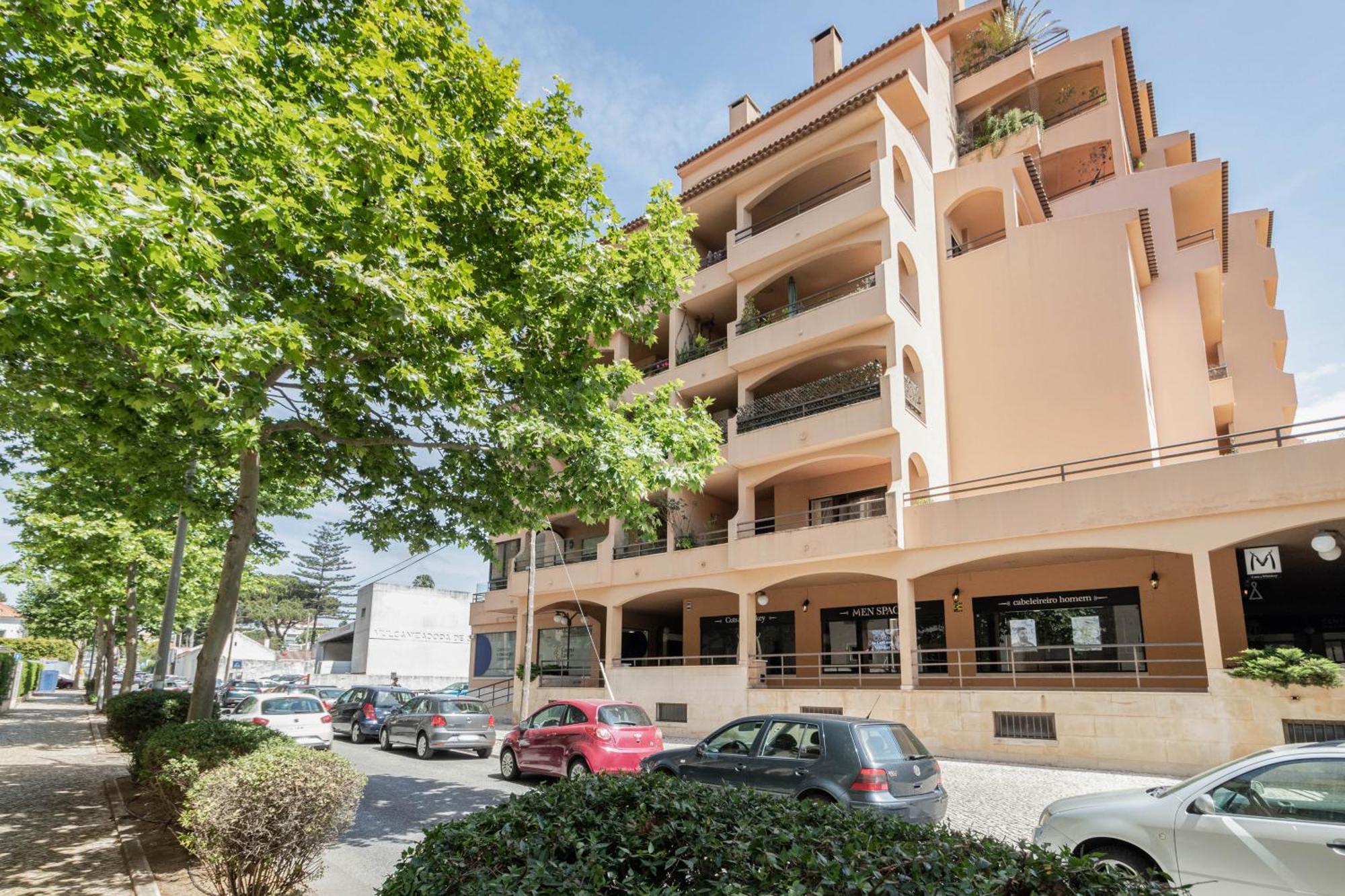 Central Cascais Apartment With Private Parking Exterior foto